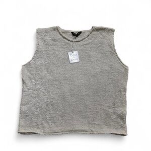 White Davi & Dani Sleeveless Knit Top NWT